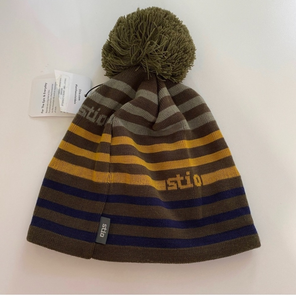 Stio NWT Striped Beanie Winter Hat Pom Pom Unisex Men’s Women’s